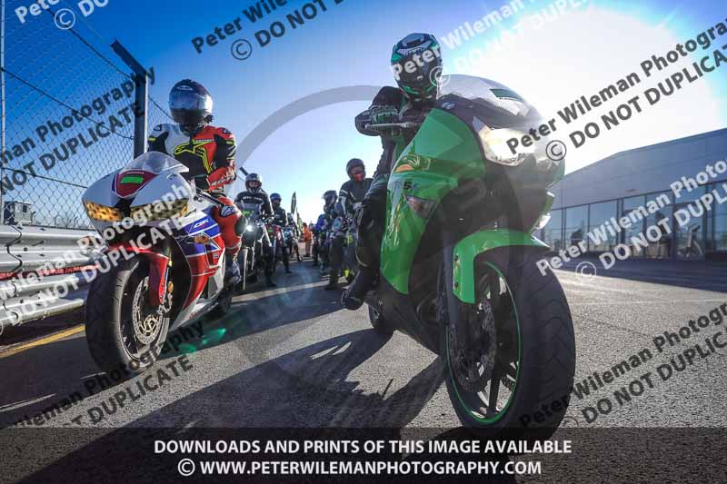 donington no limits trackday;donington park photographs;donington trackday photographs;no limits trackdays;peter wileman photography;trackday digital images;trackday photos